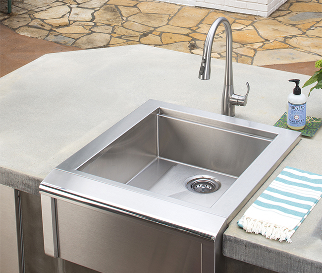 Alfresco 24-inch Versa Chill Beverage Center