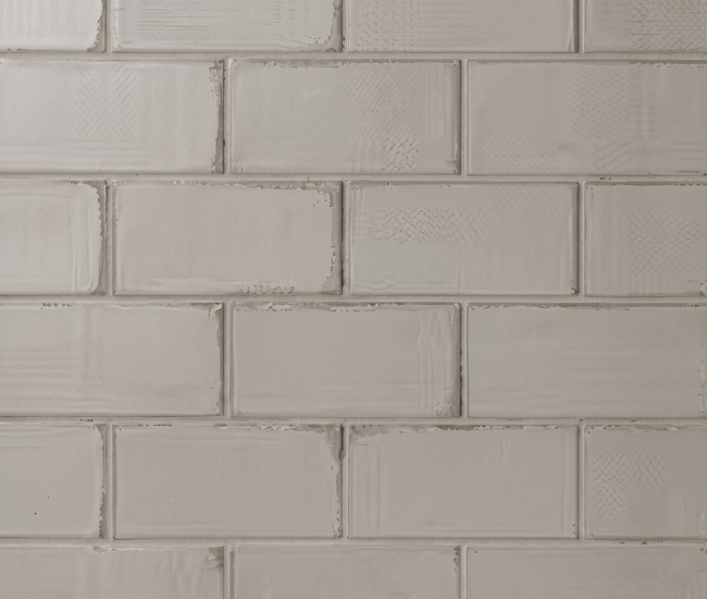 Majestic 50-inch Traditional Refractory Set - Natural Gray