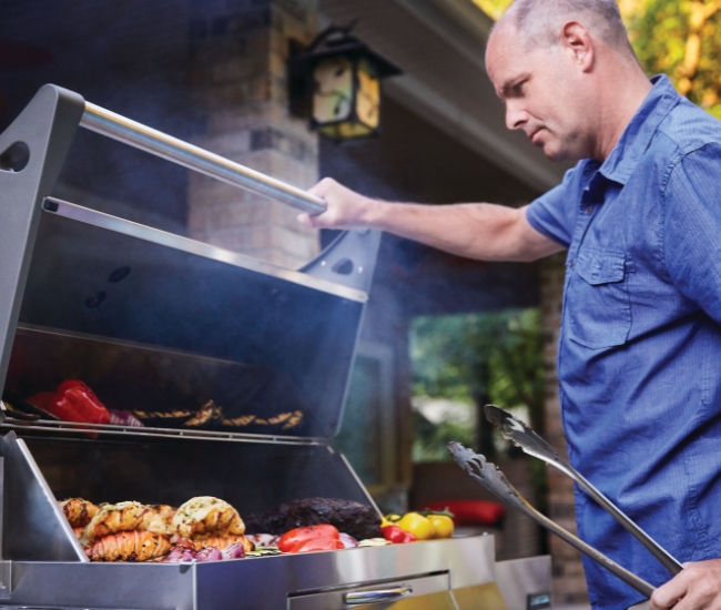 Napoleon Professional 605 Charcoal Portable Grill