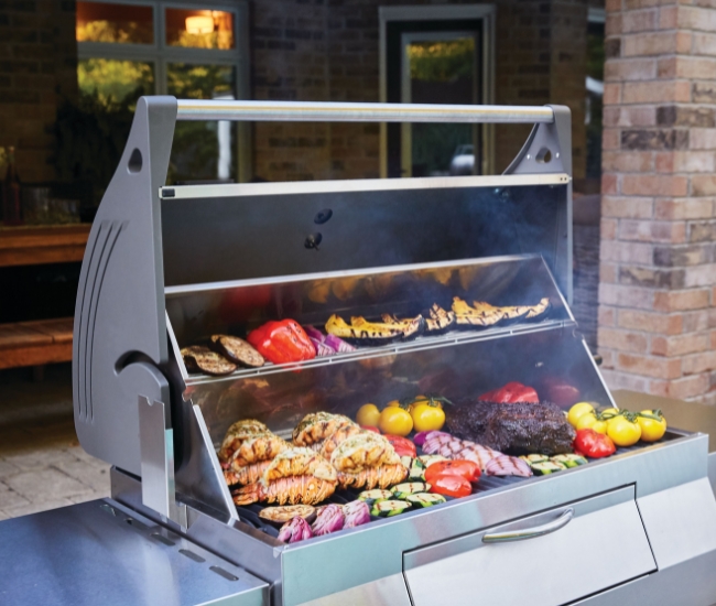 Napoleon Professional 605 Charcoal Portable Grill