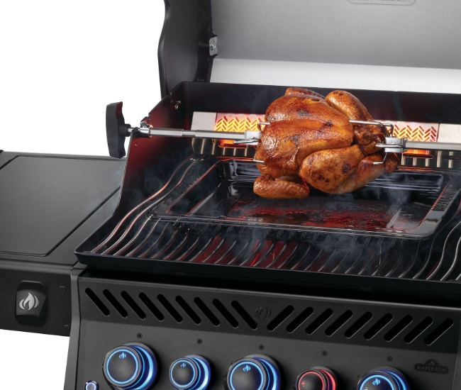 Napoleon Phantom Rogue PRO-S 425 RSIB Portable Grill | 3-Burner
