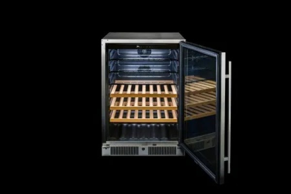 Blaze 24" Outdoor Glass Door Beverage Cooler 5.5 Blaze 24" Outdoor Glass Door Beverage Cooler 5.5